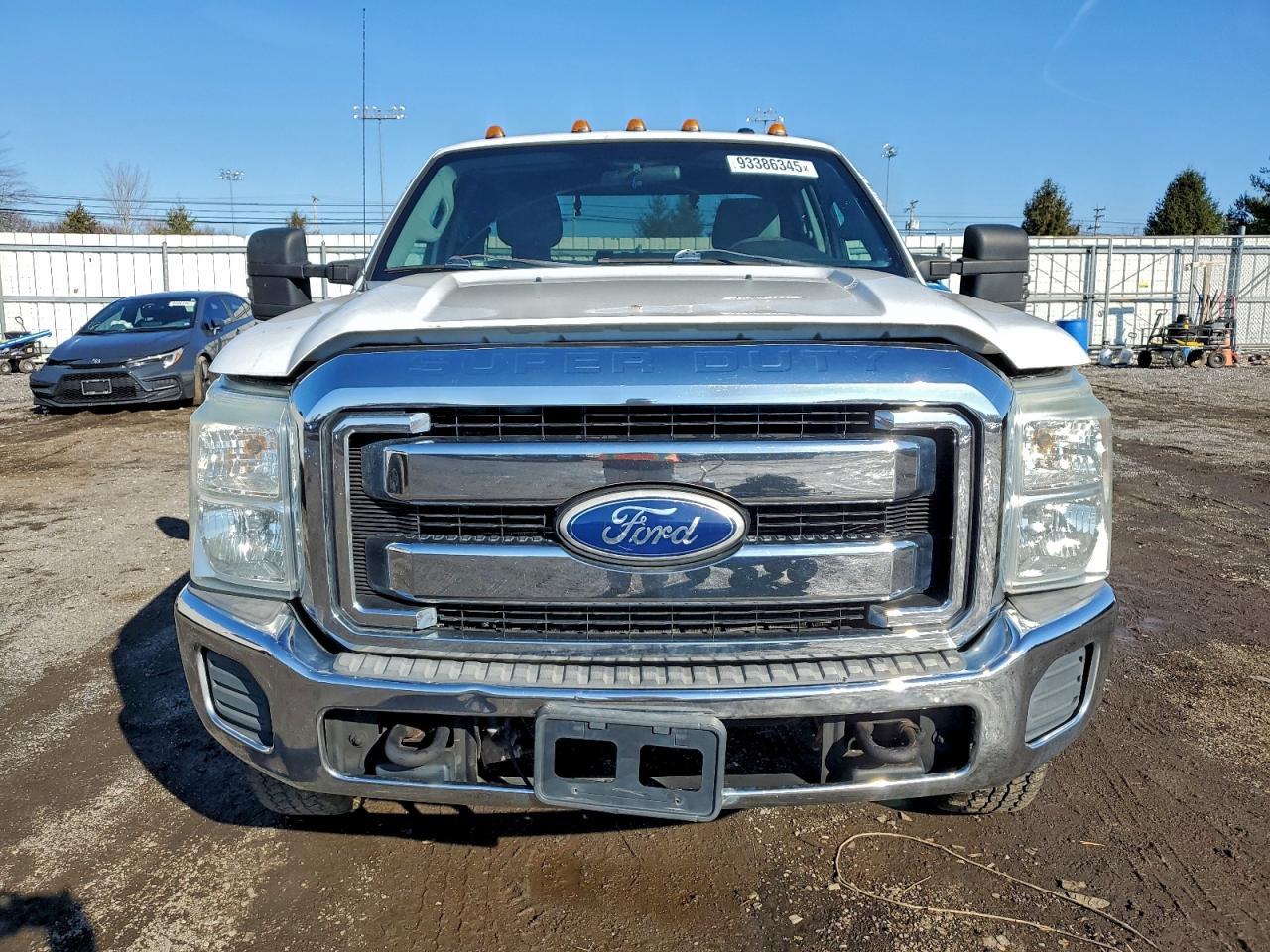 Ford F-350 Super Duty Image 2