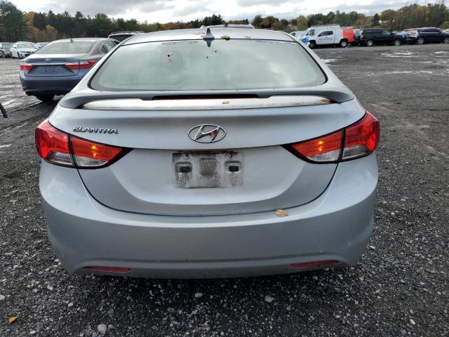 Hyundai ELANTRA Gls Image 3