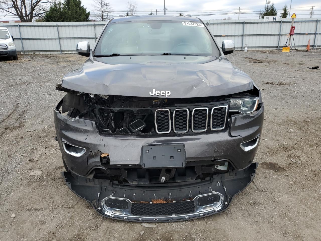 Jeep Grand Cherokee Limited Image 2