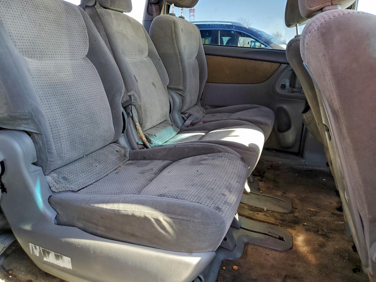 Toyota Sienna Ce Image 11