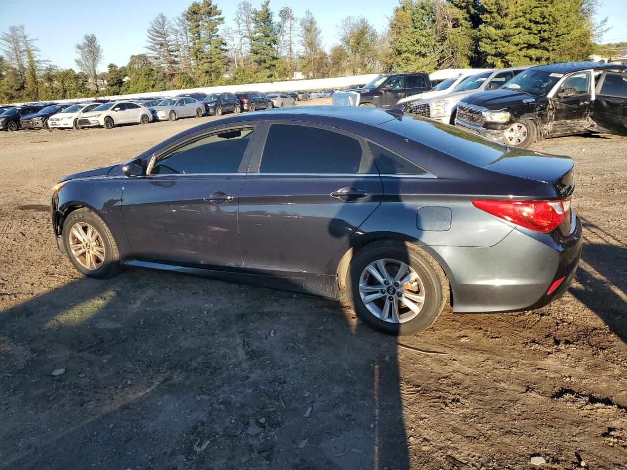 Hyundai SONATA Gls Image 3