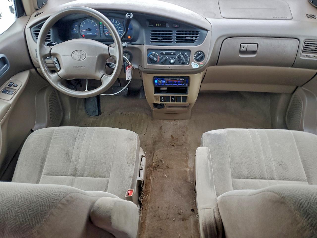 Toyota Sienna Le Image 7