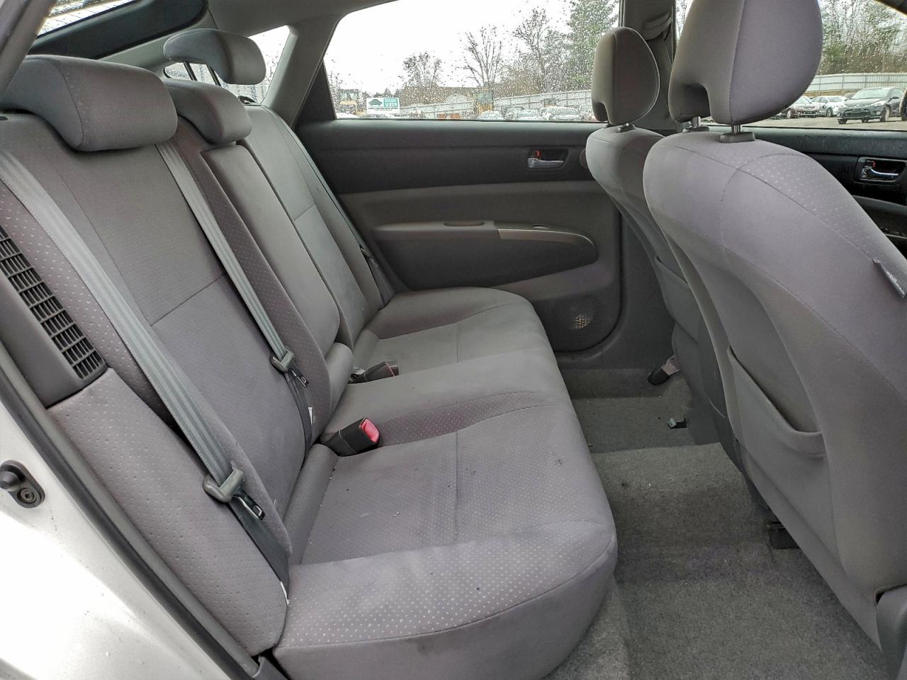 Toyota Prius Image 8