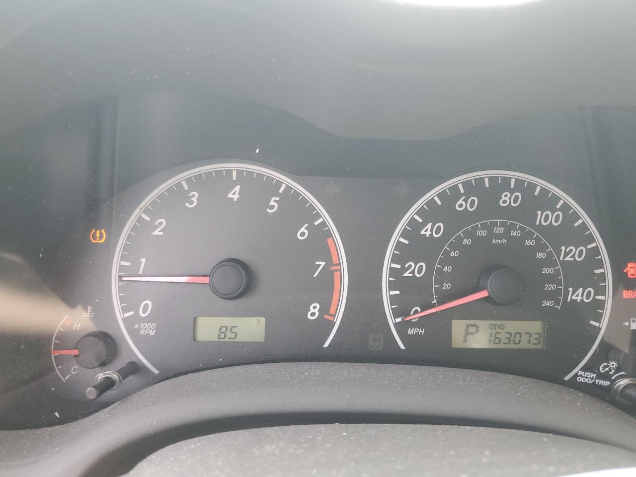 Toyota Corolla Base Image 10