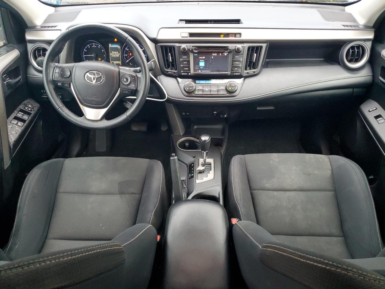 Toyota RAV4 Xle Image 10