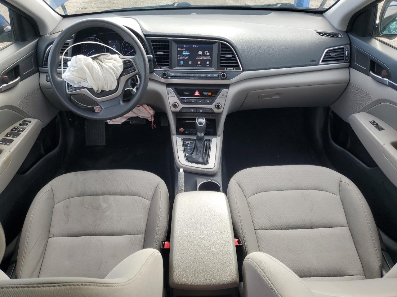 Hyundai ELANTRA Sel Image 4