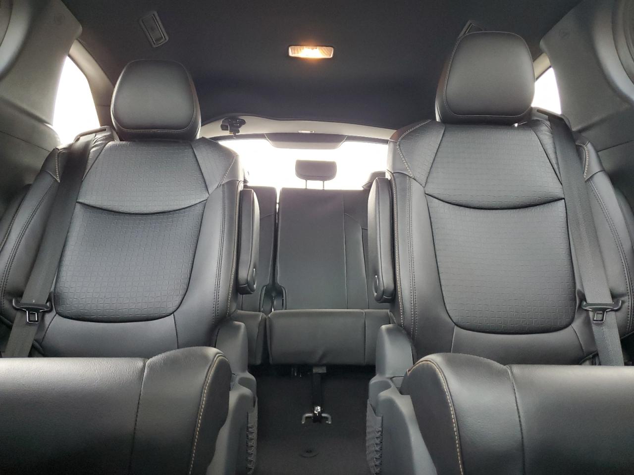 Toyota Sienna Xse Image 13