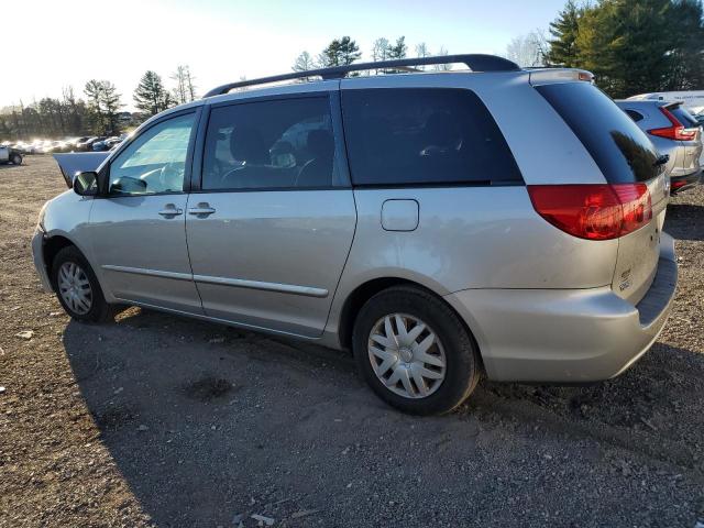 Toyota Sienna Ce Image 2