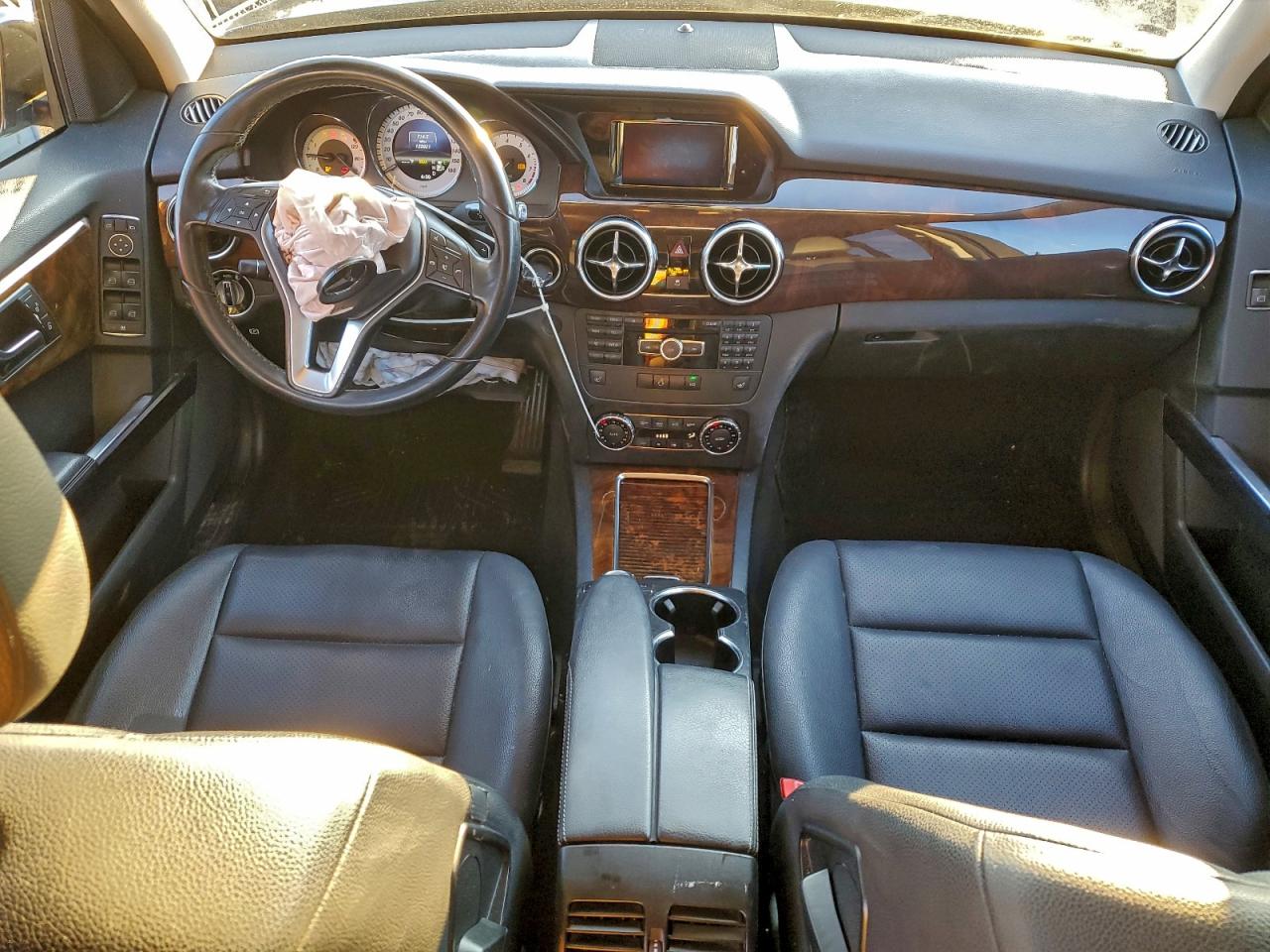 Mercedes-Benz GLK 350 4matic Image 9