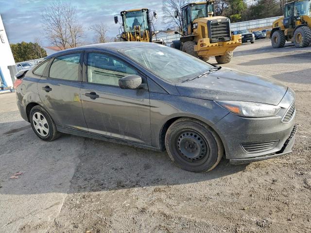 Ford Focus S Image 5