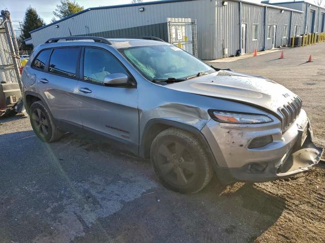 Jeep Grand Cherokee Latitude Image 13