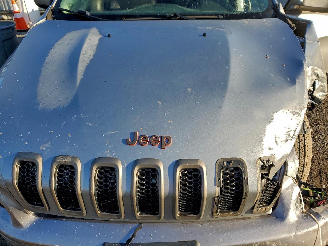 Jeep Grand Cherokee Latitude Image 9