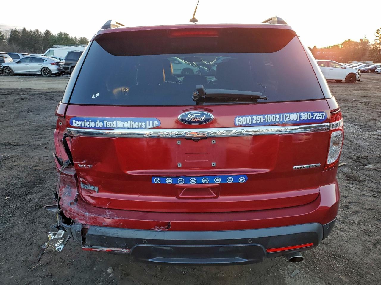 Ford Explorer Xlt Image 6