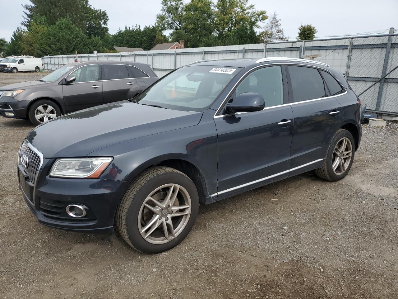 Audi Q5 Premium Image 1