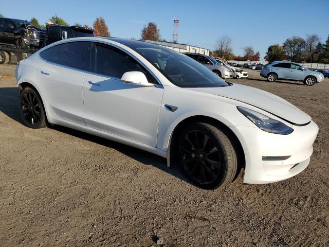 Tesla Model 3 Image 3