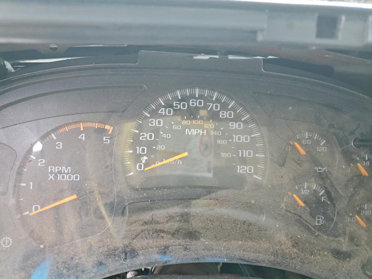 Chevrolet Silverado K2500 Heavy Duty Image 4