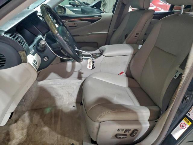 Lexus LS 460 Image 11