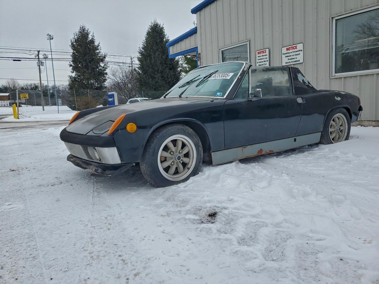 Porsche 914 Image 1