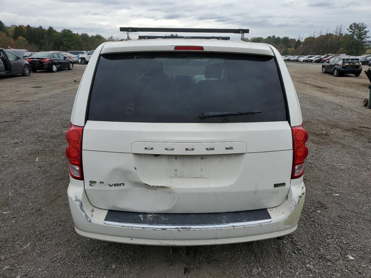 Dodge Caravan Crew Image 13