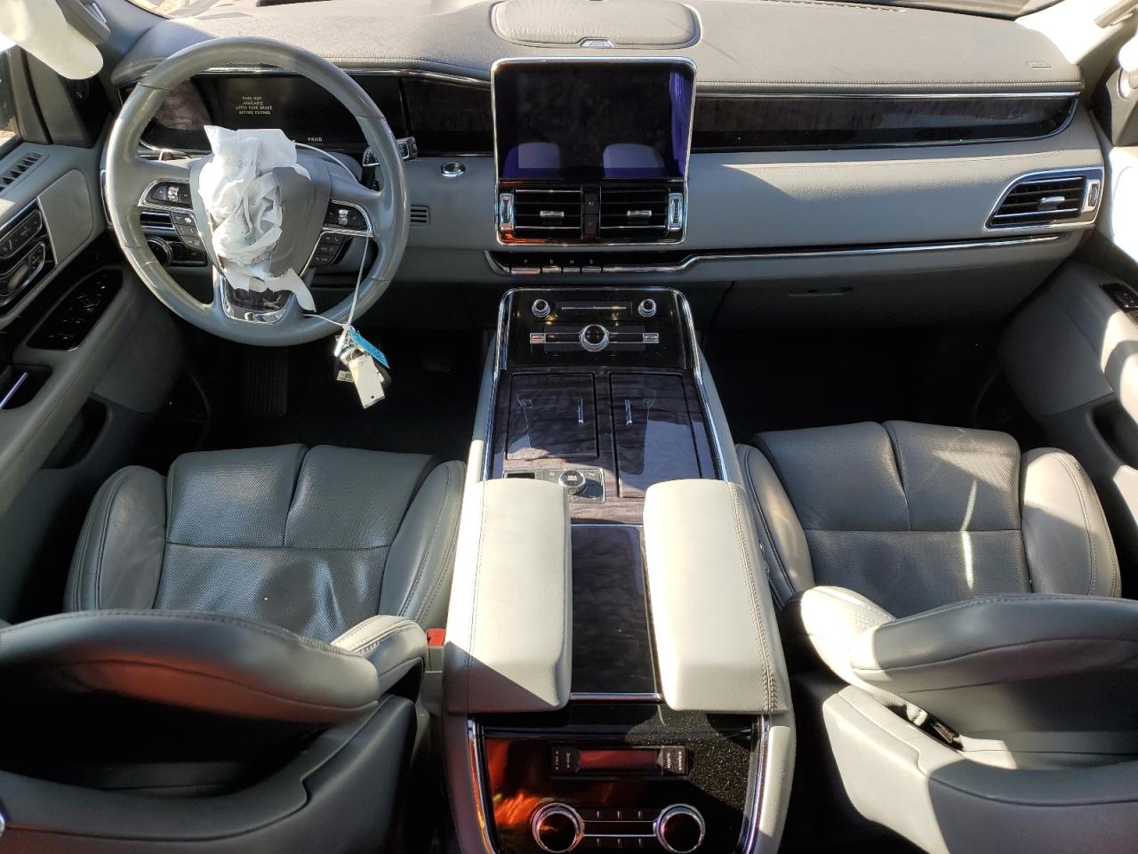 Lincoln Navigator L Reserve Image 6