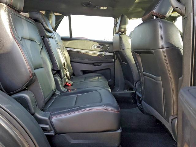 Ford Explorer Sport Image 2