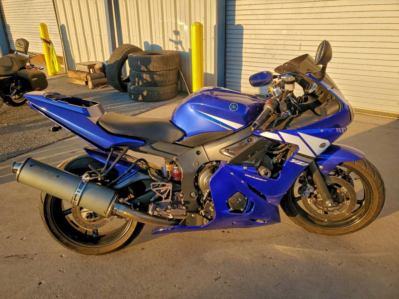 Yamaha Yzf L Image 1