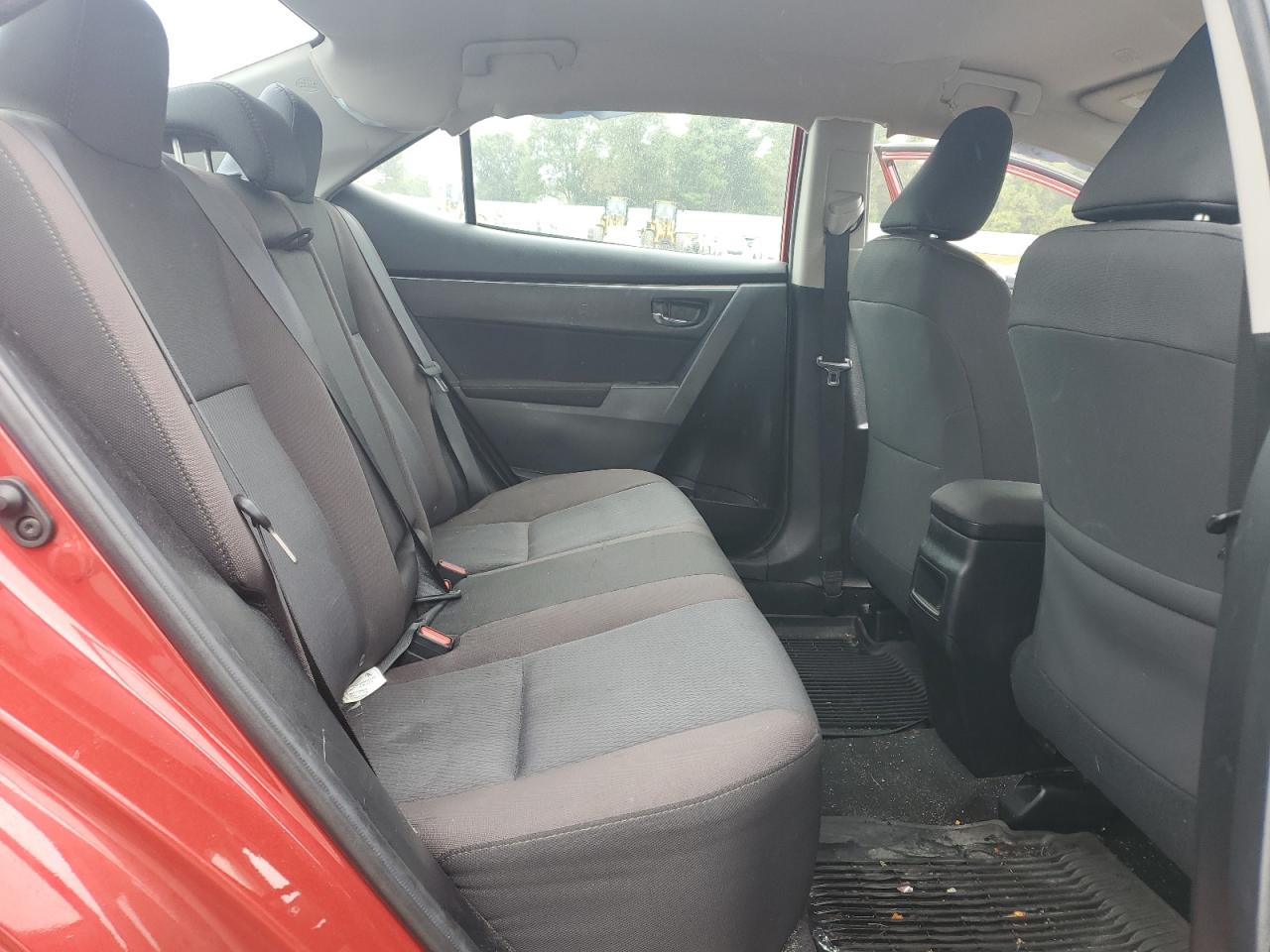 Toyota Corolla L Image 7