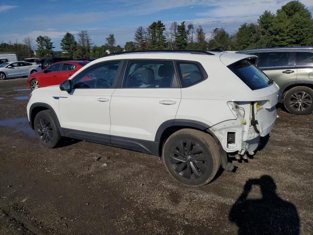 Volkswagen Taos S Image 2