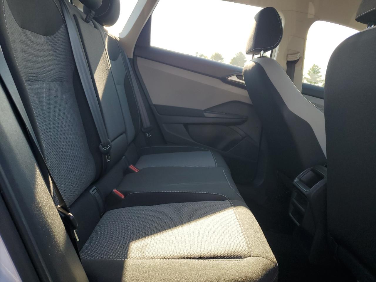 Volkswagen Taos S Image 13