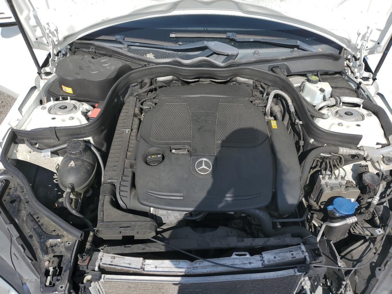 Mercedes-Benz E-Class 350 4matic Image 10