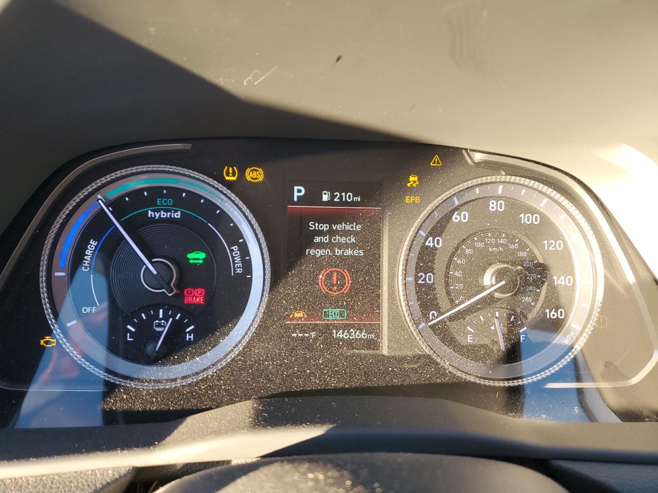 Hyundai SONATA Hybrid Image 3