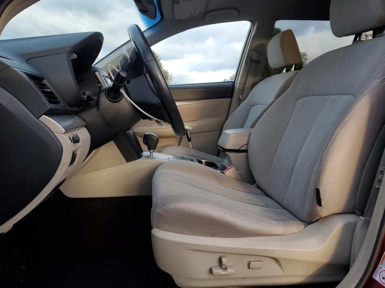 Subaru Outback 2.5i Premium Image 5