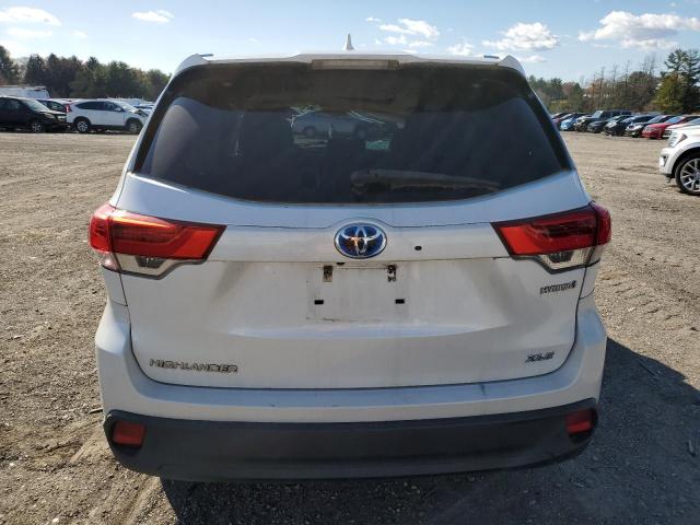 Toyota Highlander Hybrid Image 8