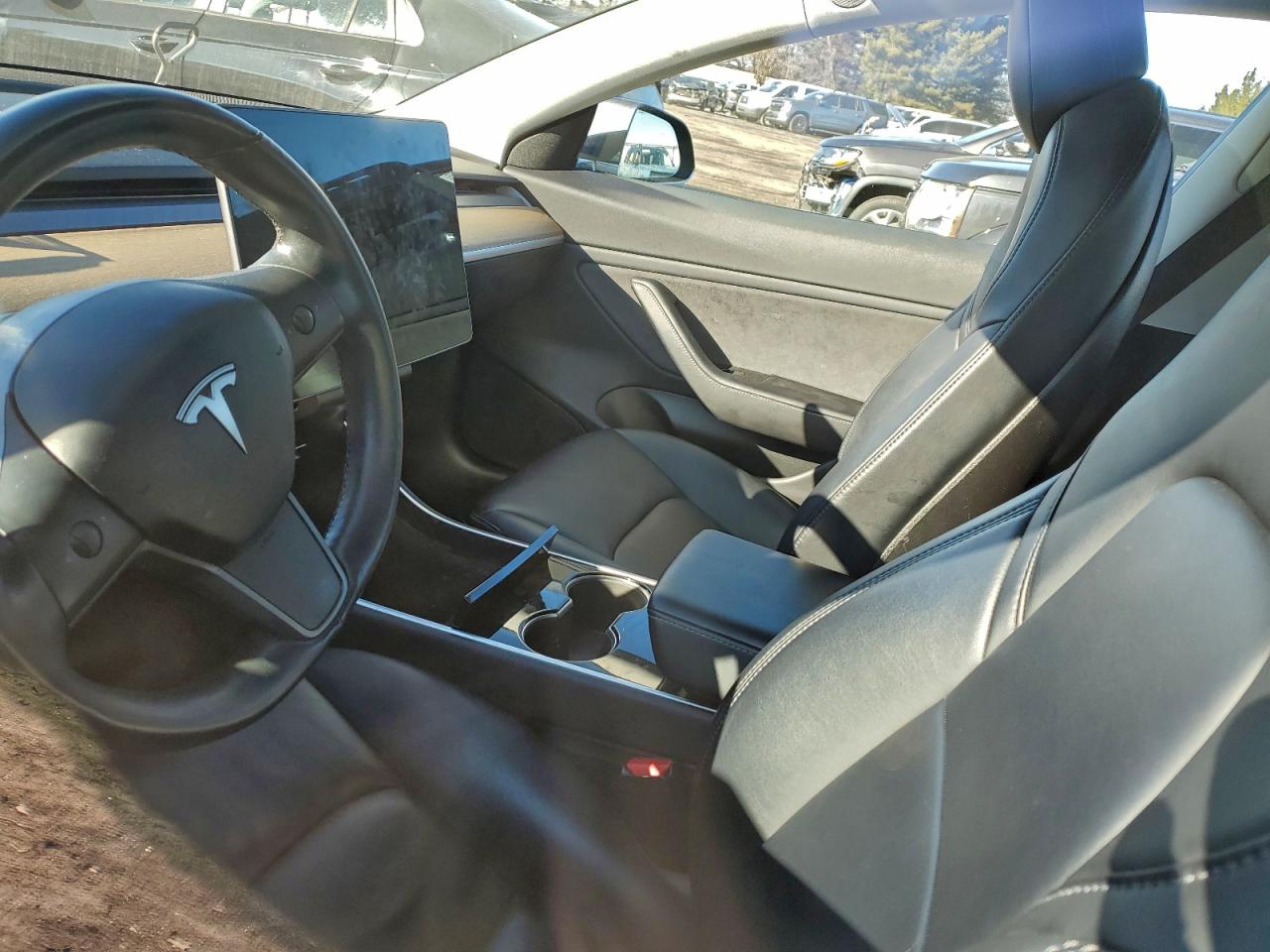 Tesla Model 3 Image 12