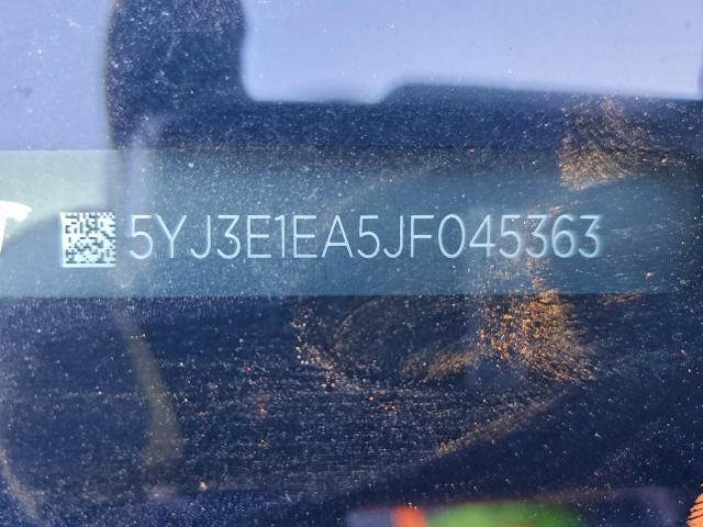 Tesla Model 3 Image 8