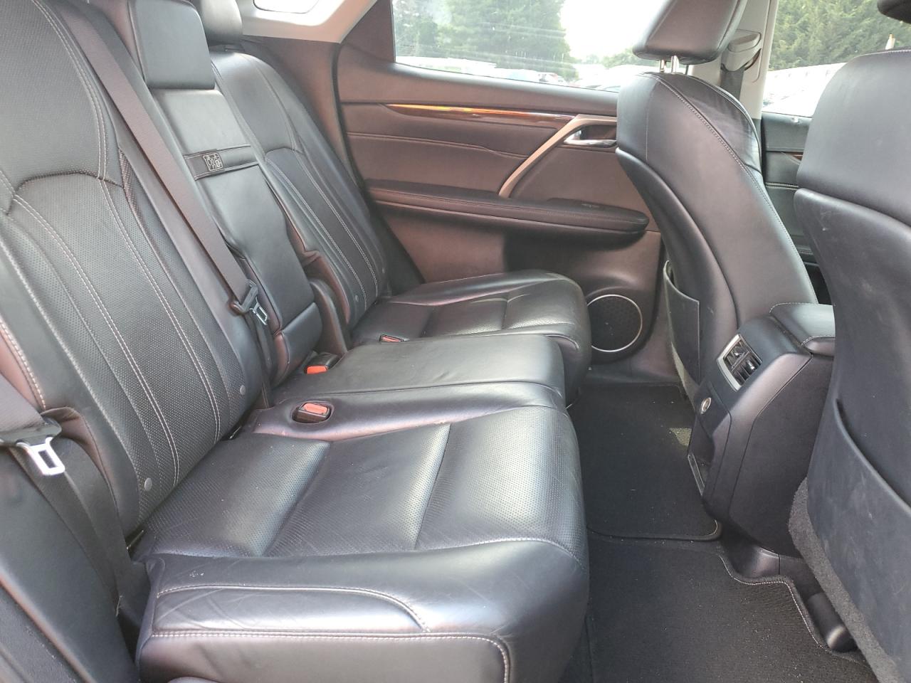 Lexus RX 350 Base Image 4