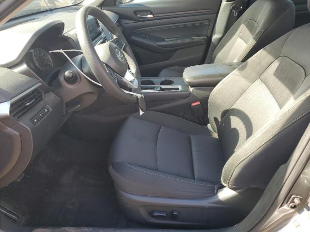 Nissan Altima S Image 12