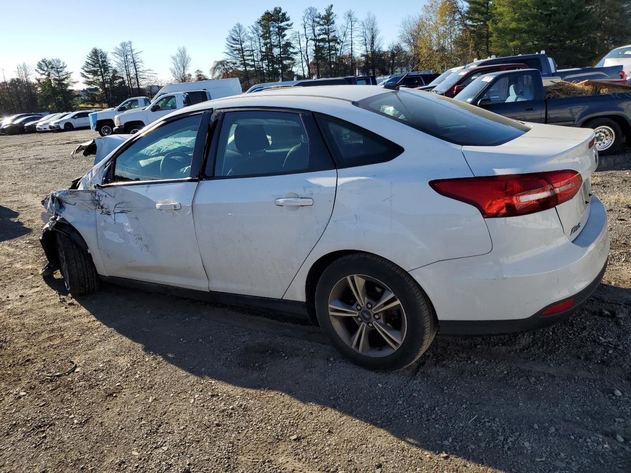 Ford Focus Se Image 8