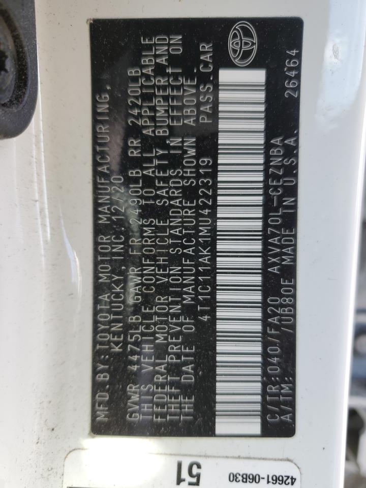 Toyota Camry Le Image 8