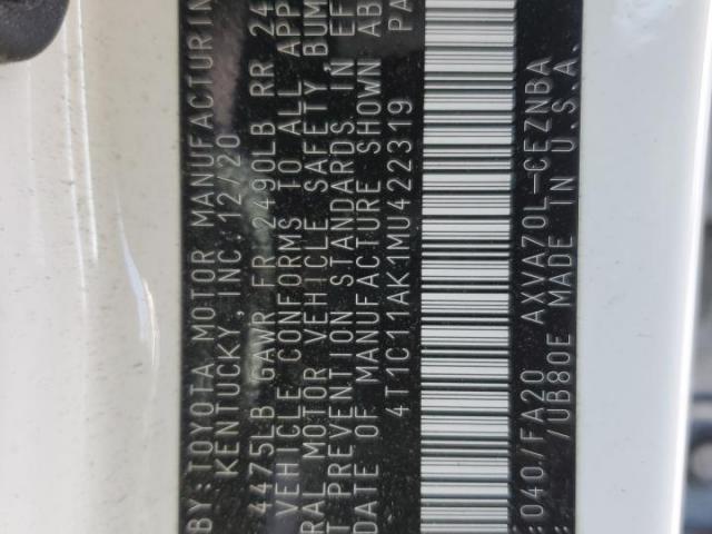 Toyota Camry Le Image 8