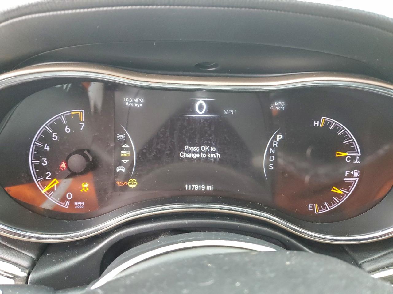 Jeep Grand Cherokee Overland Image 12