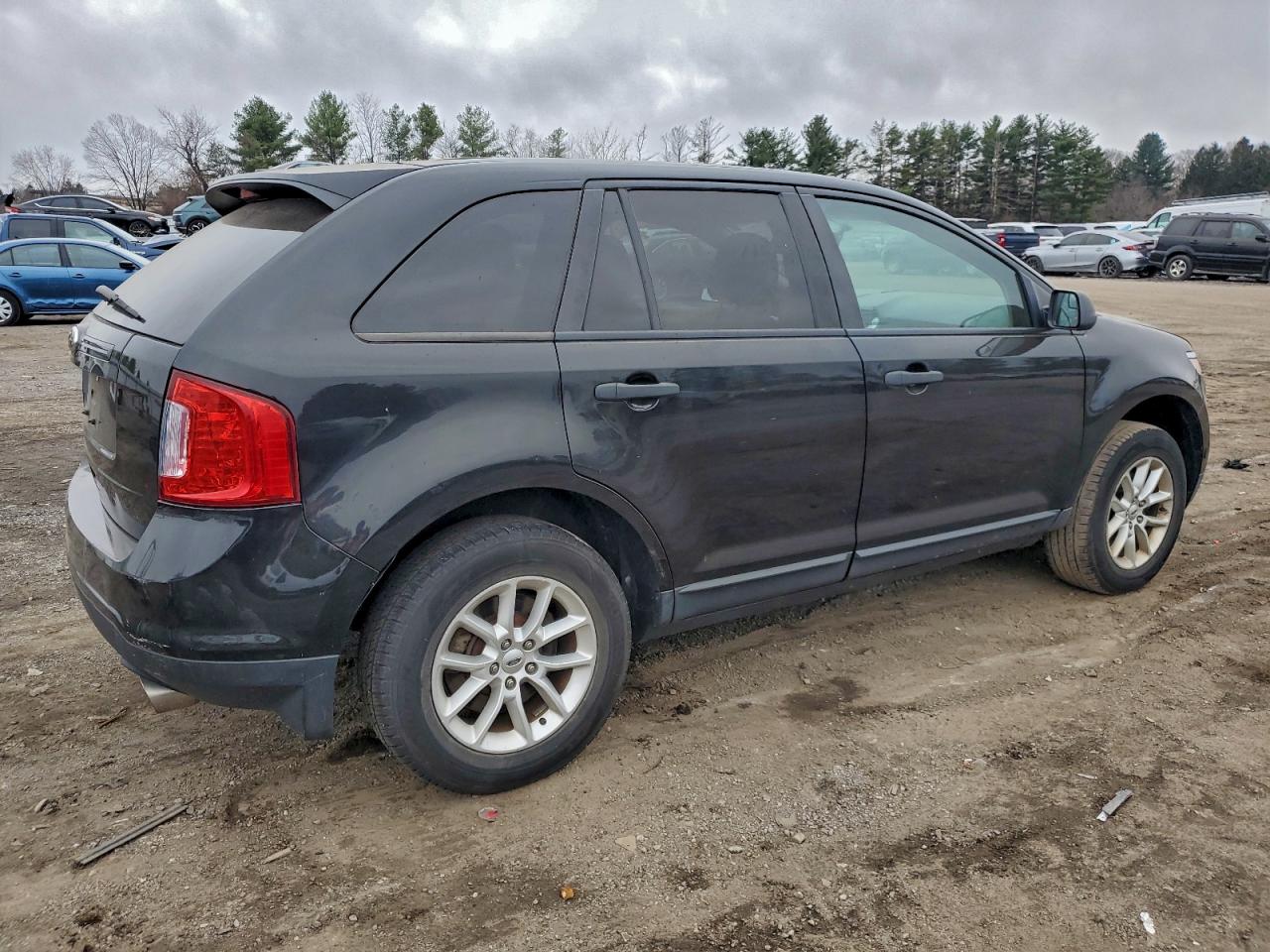 Ford Edge Se Image 3