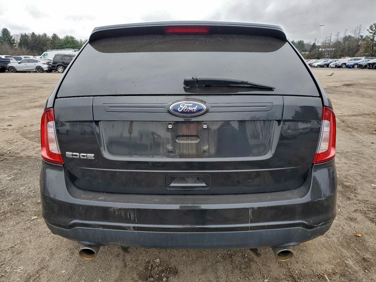 Ford Edge Se Image 2