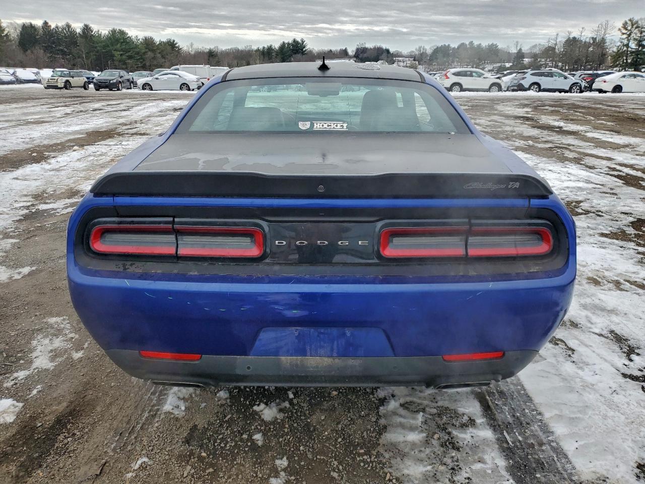 Dodge Challenger R/t 392 Image 6