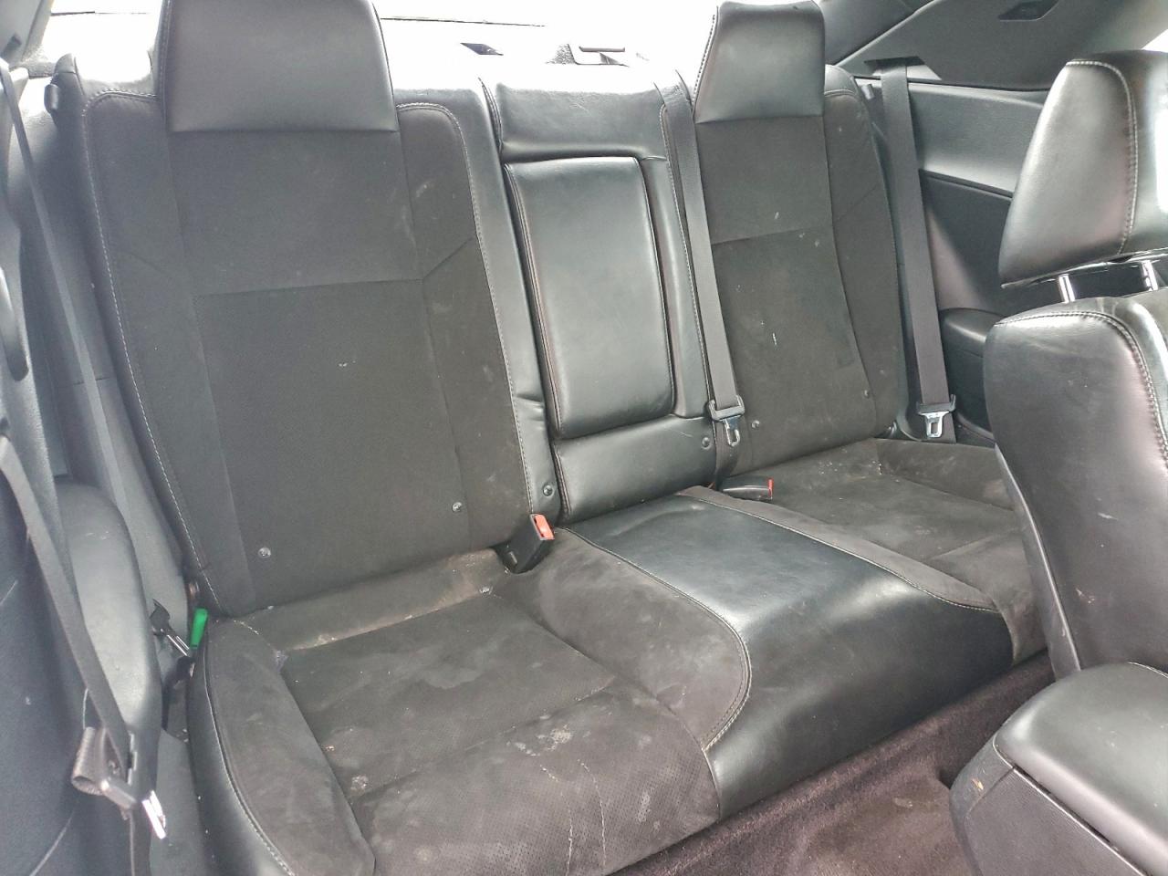 Dodge Challenger R/t 392 Image 2