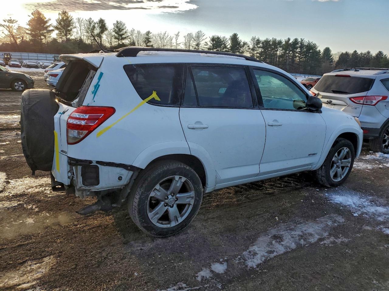 Toyota RAV4 Sport Image 8