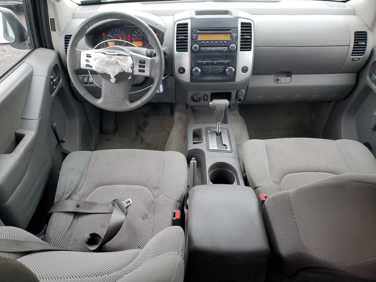 Nissan Frontier S Image 4