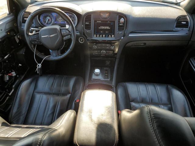 Chrysler 300 S Image 2