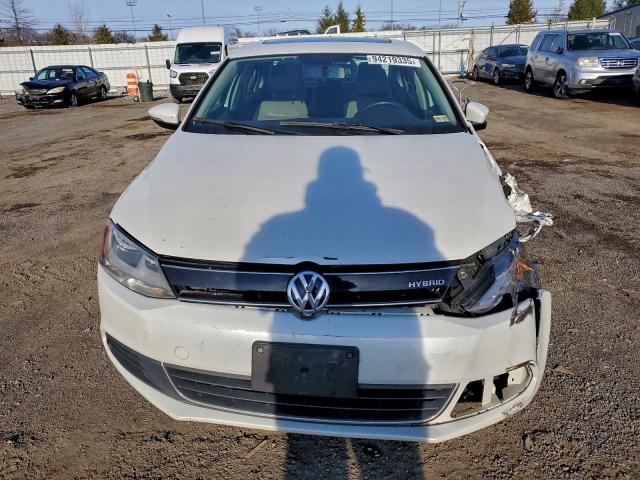 Volkswagen Jetta Hybrid Image 11