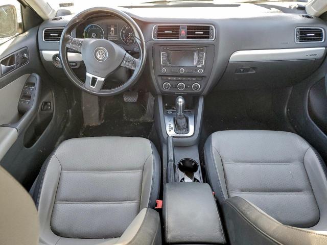 Volkswagen Jetta Hybrid Image 2